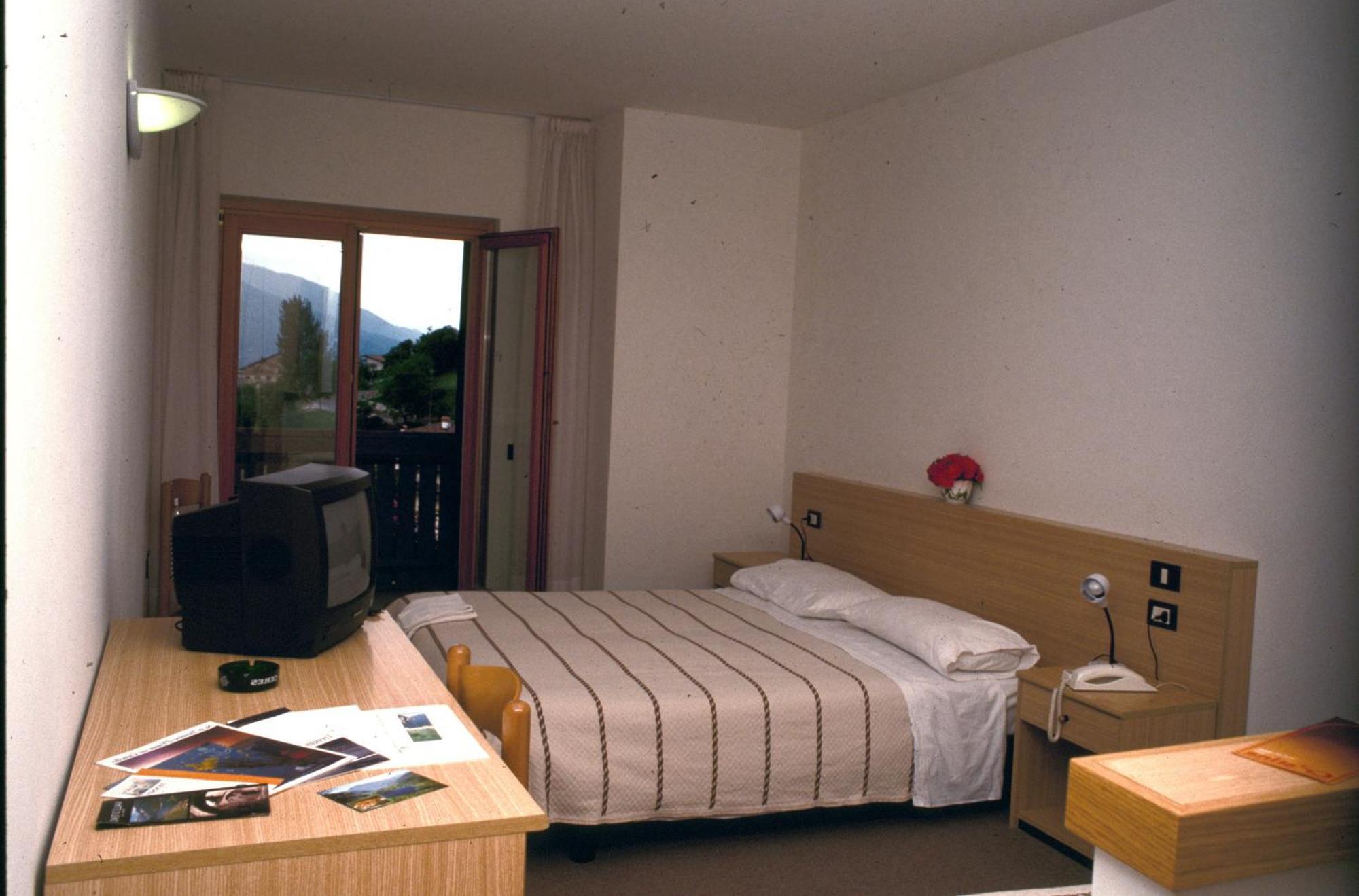 Hotel Cristina Tenno Quarto foto